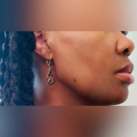 ❌SOLD❌ GORGEOUS Bohemian Garnet Teardrop Dangle Earrings Victorian, 14K Gold - Picture 9 of 9